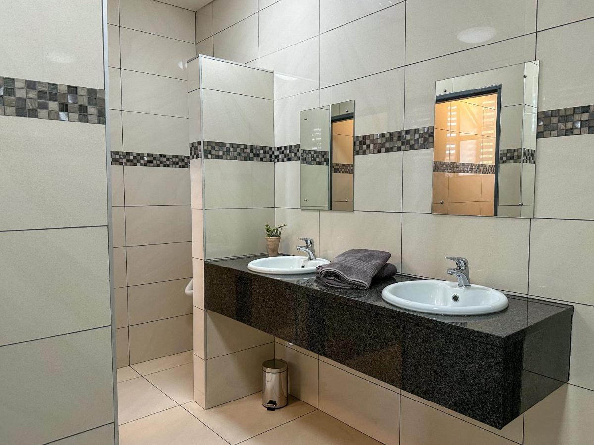 Tate Village Windhoek Exteriér fotografie